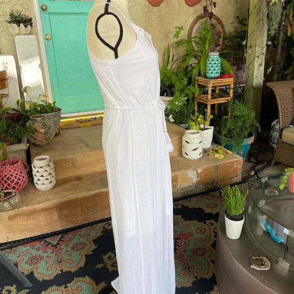 White dress - Picture 3 of 6